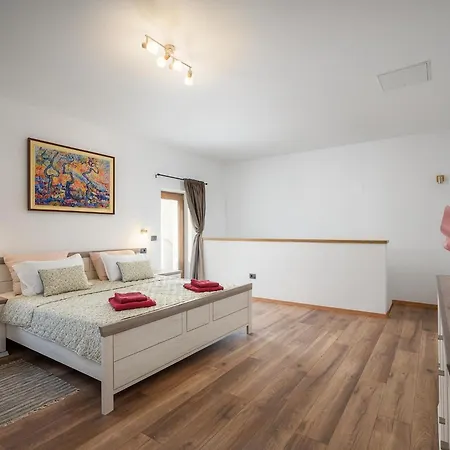 Casa Piccola Leona Groznjan